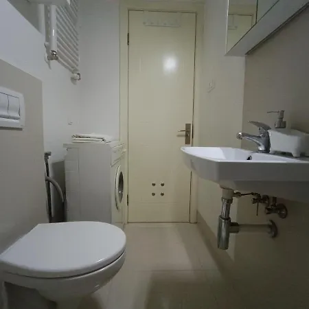 L Ajax Copernicus Center 公寓